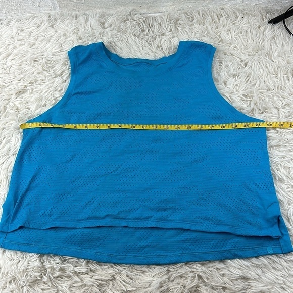 Lululemon Train to Be Tank *Camo Dot Camo Turquoise Tide / Turquoise Tide - Picture 2 of 5